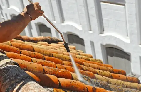 Nettoyage de toitures - La Ville-aux-Clercs